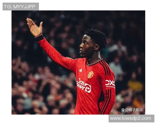 传奇黑人足球巨星崛起之路 影响力跨越赛场与社会的传奇故事