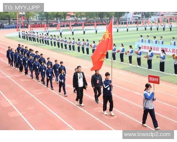 八月足坛巨星闪耀赛场精彩瞬间纵览新秀老将共谱绿茵华章